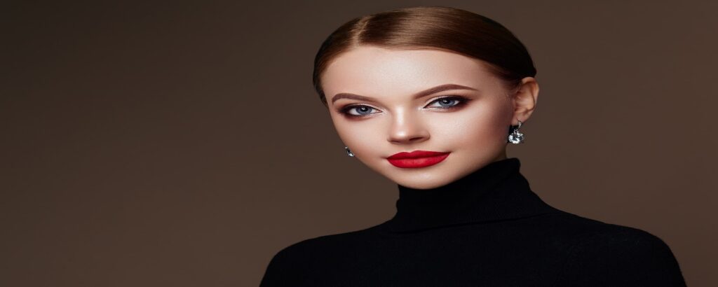 beautiful-woman-face-with-perfect-makeup-REX5FAZ-min