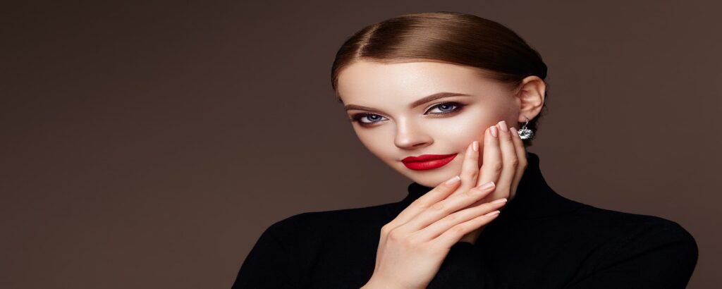 beautiful-woman-face-with-perfect-makeup-SG3D5J2-min